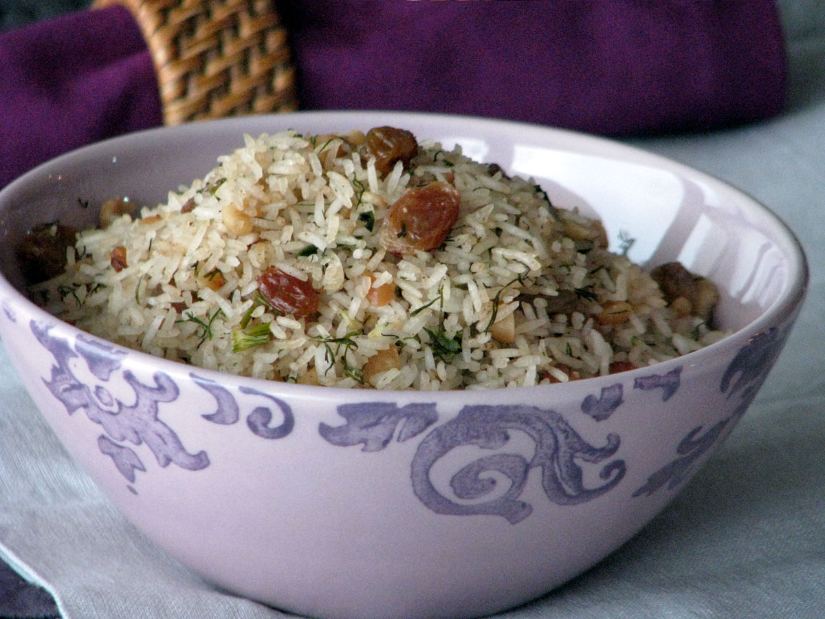 Ρύζι μπασμάτι (basmati) με ξηρούς καρπούς και άνηθο